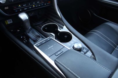 Car image 35