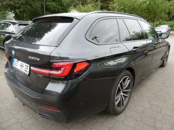 BMW 530 Touring xDrive 215 kW image number 2