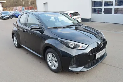 Car image 2
