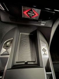 Car image 36