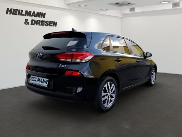 Hyundai i30 1.0 T-GDI YES!+ 88 kW image number 3