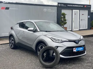 Car image 2