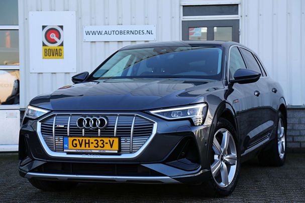 Audi e-tron 55 quattro S-line 300 kW image number 1