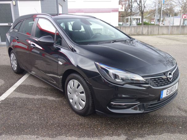 Opel Astra D Sports Tourer 77 kW image number 1