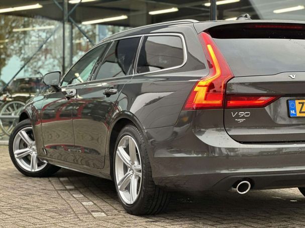 Volvo V90 T4 140 kW image number 22