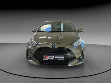 Car image 3