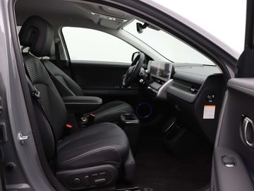 Car image 37