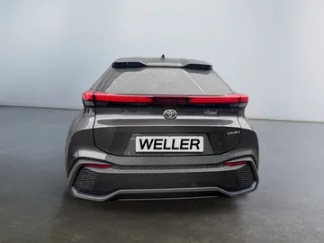 Car image 4