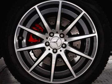Car image 35