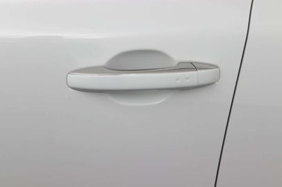 Car image 37