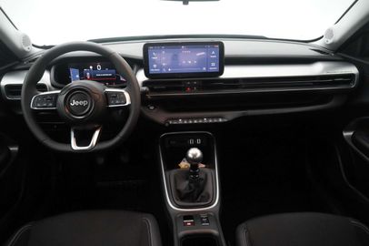 Car image 29