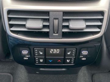 Car image 32