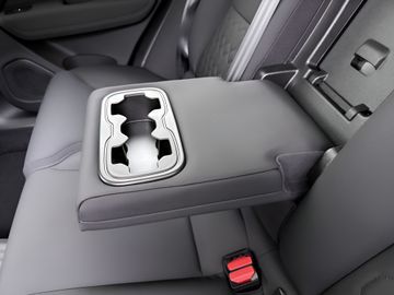 Car image 44