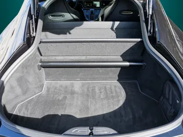 Car image 34