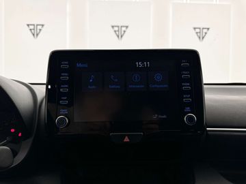 Car image 24