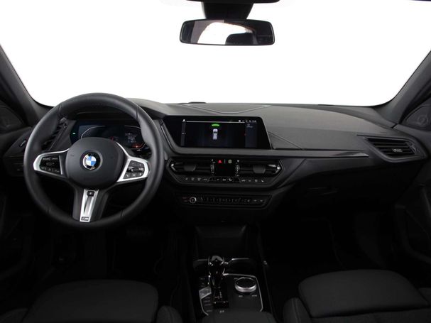 BMW 118i Sport Line 100 kW image number 13