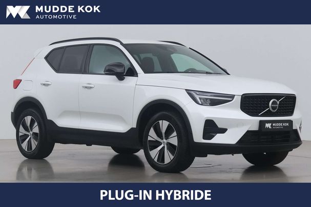 Volvo XC40 Recharge T4 Plus Dark 155 kW image number 2