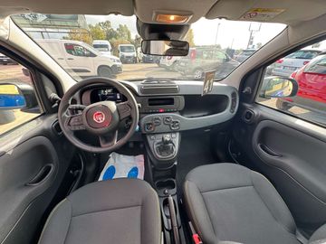 Car image 12