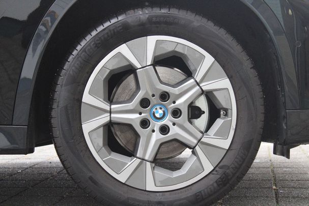 BMW iX1 eDrive20 xLine 150 kW image number 6