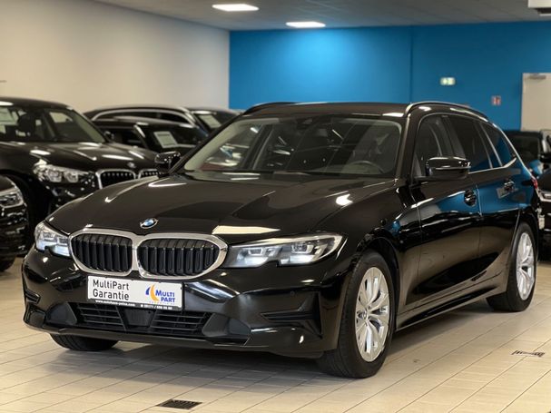 BMW 320d Touring 140 kW image number 3