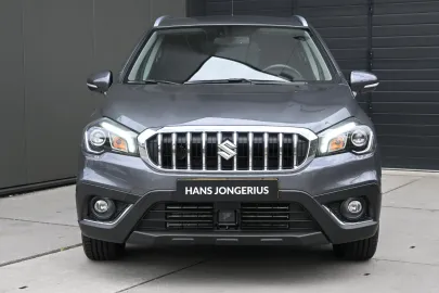 Car image 3