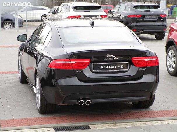 Jaguar XE 132 kW image number 9