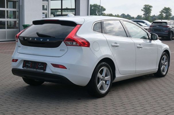 Volvo V40 D2 Momentum 84 kW image number 6