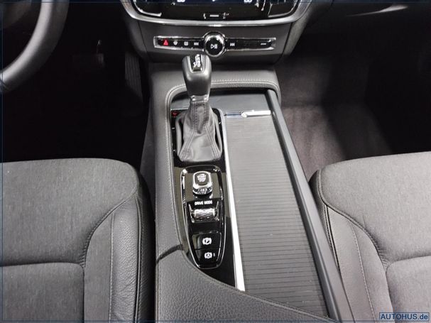 Volvo V90 D4 Momentum 140 kW image number 6