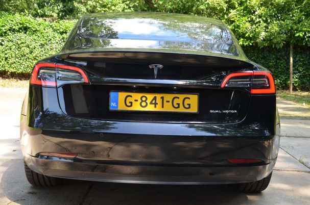 Tesla Model 3 Long Range AWD 258 kW image number 31