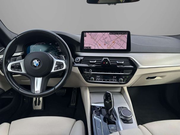 BMW 530i Touring xDrive 185 kW image number 6