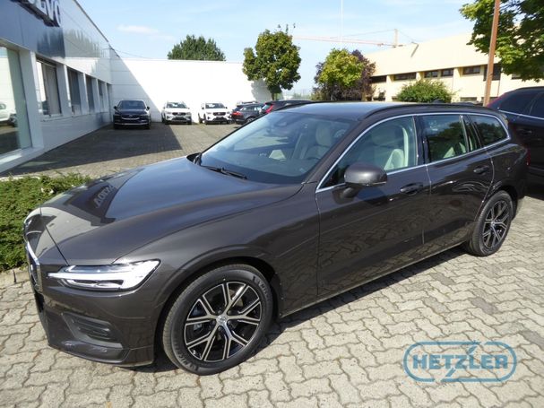 Volvo V60 B3 Core DKG 120 kW image number 1