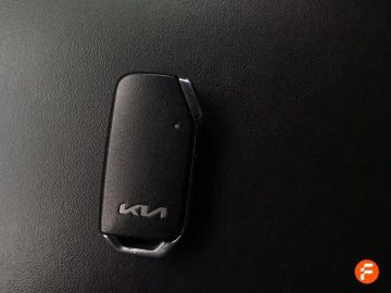 Car image 33
