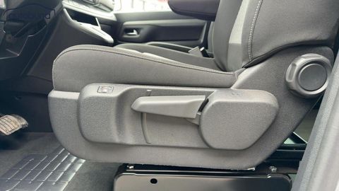 Car image 39