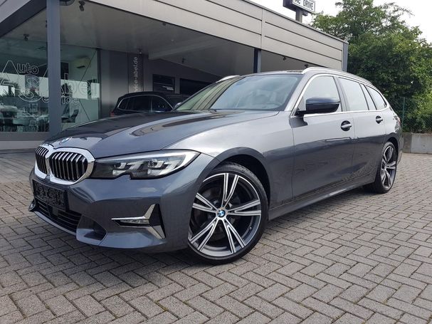 BMW 320d Touring xDrive Luxury Line 140 kW image number 1