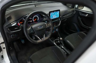 Car image 31