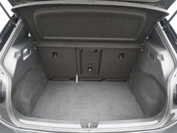 Car image 37