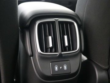 Car image 36