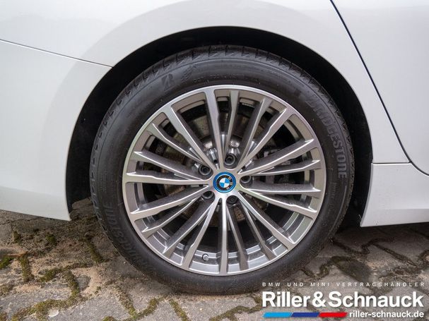 BMW 330e Touring xDrive 215 kW image number 5