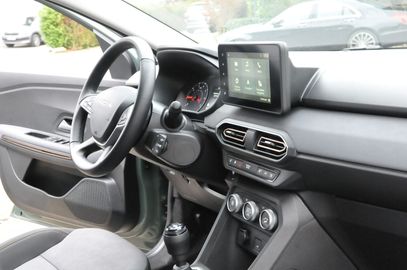 Car image 22