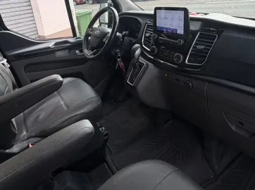 Car image 29