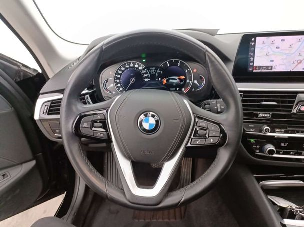 BMW 520d Touring 120 kW image number 10