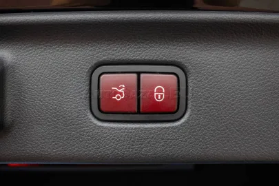 Car image 68