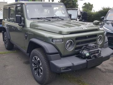Car image 3