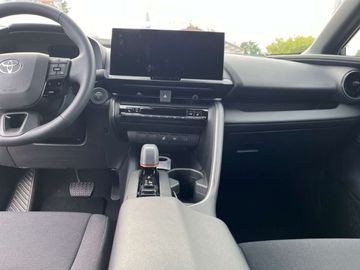 Car image 12