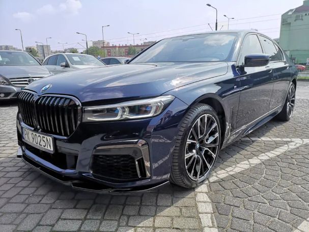 BMW 750i xDrive 390 kW image number 1