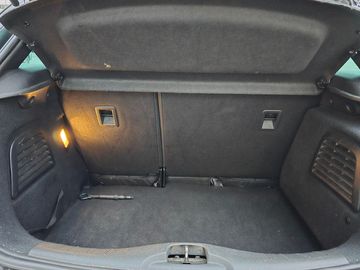 Car image 37