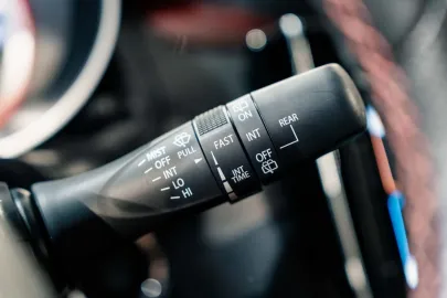 Car image 30