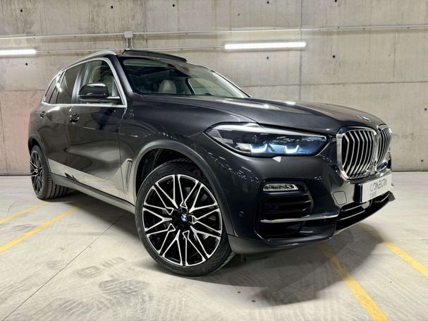 BMW X5 45e xDrive 290 kW image number 2