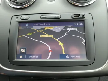 Car image 23