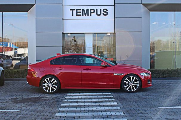 Jaguar XE 147 kW image number 7